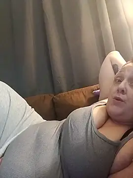 Queenbitch666777 online show from January 19, 2026, 4:49 am