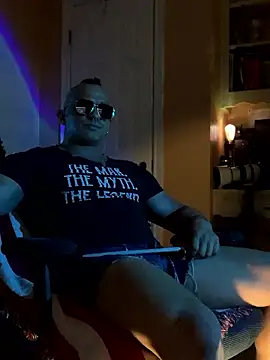 daddydonkey84 online show from May 25, 2026, 3:17 am