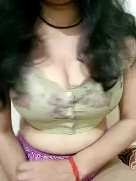 Hot Fiza0 online show from February 20, 2026, 7:05 pm