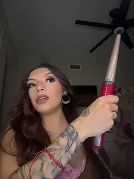 Snapshot of Mandygonewild chatting on April 3, 2026, 5:25 am Mandygonewild online show from April 3, 2026, 5:25 am