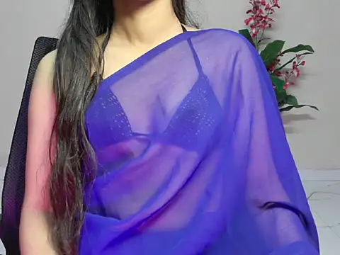 Snapshot of Saanvi_01 chatting on February 1, 2026, 4:33 am Saanvi 01 online show from February 1, 2026, 4:33 am
