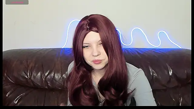 Snapshot of EmberVexen chatting on February 13, 2026, 5:40 am EmberVexen online show from February 13, 2026, 5:40 am