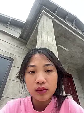 Snapshot of Lyn-be99 chatting on March 4, 2026, 10:01 am Lyn-be99 online show from March 4, 2026, 10:01 am