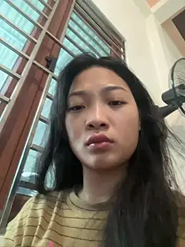 Snapshot of Lyn-be99 chatting on February 16, 2026, 12:31 am Lyn-be99 online show from February 16, 2026, 12:31 am