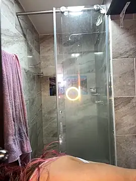 Snapshot of SOPHIIE_LUX_ chatting on February 14, 2026, 7:47 pm SOPHIIE LUX online show from February 14, 2026, 7:47 pm