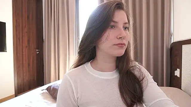 ItsEzheVika online show from February 7, 2026, 7:05 am