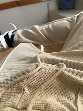 Snapshot of CrsCristi02 chatting on February 11, 2026, 12:38 pm CrsCristi02 online show from February 11, 2026, 12:38 pm