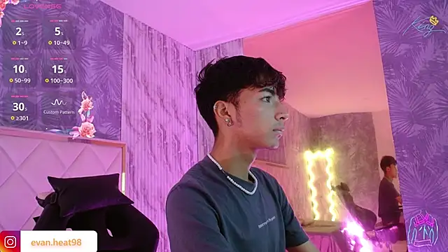 Snapshot of osamu_tay chatting on February 16, 2026, 11:42 am osamu tay online show from February 16, 2026, 11:42 am