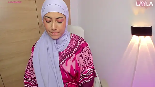 Snapshot of LAY_LA_ chatting on February 11, 2026, 3:34 pm LAY LA online show from February 11, 2026, 3:34 pm