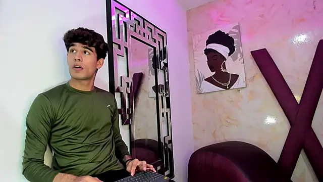 PRETTY COCK1 online show from March 5, 2026, 1:46 am