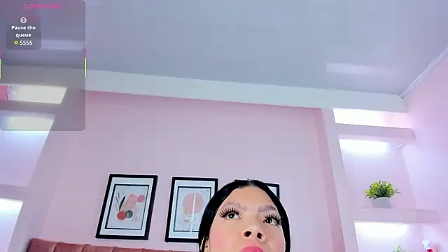 Snapshot of Sophia_Salem chatting on February 26, 2026, 7:14 pm Sophia Salem online show from February 26, 2026, 7:14 pm