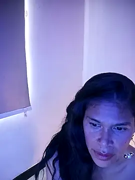 Snapshot of _aish_a chatting on March 31, 2026, 8:22 pm aish a online show from March 31, 2026, 8:22 pm