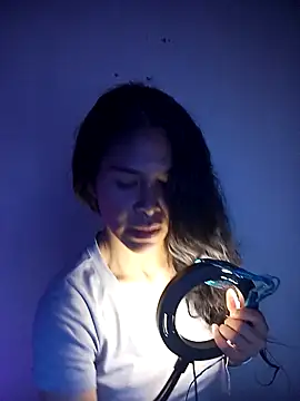 Snapshot of _aish_a chatting on April 5, 2026, 11:17 am aish a online show from April 5, 2026, 11:17 am