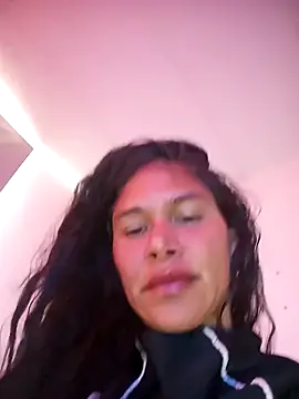 Snapshot of _aish_a chatting on March 6, 2026, 5:19 pm aish a online show from March 6, 2026, 5:19 pm