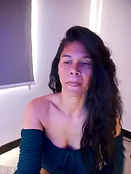 Snapshot of _aish_a chatting on March 29, 2026, 12:51 pm aish a online show from March 29, 2026, 12:51 pm