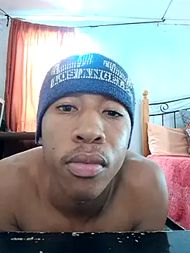 Snapshot of Peterveero12 chatting on February 8, 2026, 3:43 pm Peterveero12 online show from February 8, 2026, 3:43 pm