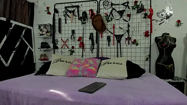 playful-girls online show from February 17, 2026, 1:41 pm