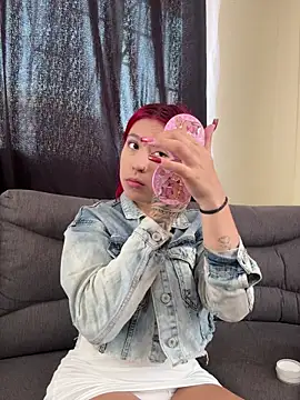 Snapshot of Scarlett_firee_ chatting on February 12, 2026, 4:07 pm Scarlett firee online show from February 12, 2026, 4:07 pm