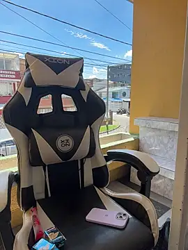 Snapshot of Scarlett_firee_ chatting on February 9, 2026, 4:05 pm Scarlett firee online show from February 9, 2026, 4:05 pm