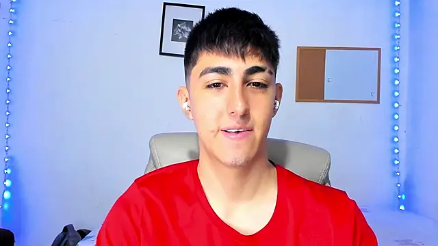 babyted272 online show from April 1, 2026, 2:47 pm