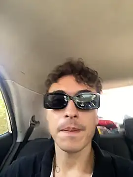 vanilla Kush online show from June 24, 2026, 5:33 pm