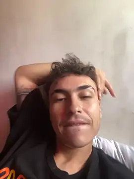 vanilla Kush online show from April 17, 2026, 6:55 pm