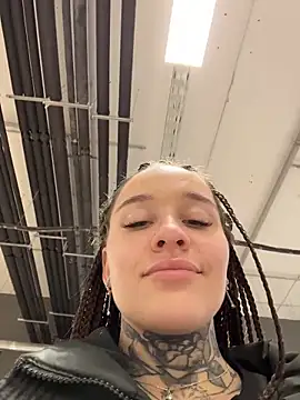 KishaMur online show from April 19, 2026, 5:19 am