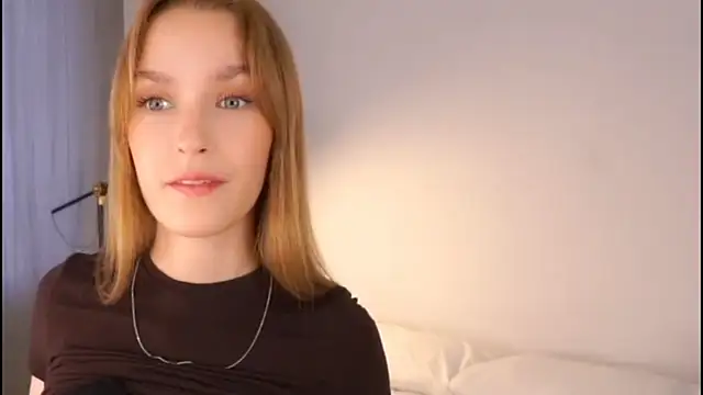 Snapshot of HellenSpelly chatting on March 1, 2026, 10:10 pm HellenSpelly online show from March 1, 2026, 10:10 pm