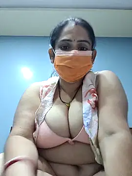 Snapshot of diyam4002 chatting on February 11, 2026, 9:20 am diyam4002 online show from February 11, 2026, 9:20 am