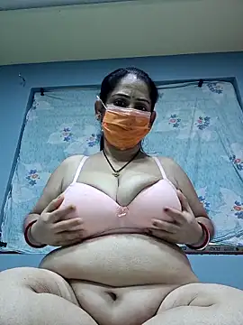 Snapshot of diyam4002 chatting on February 20, 2026, 9:33 am diyam4002 online show from February 20, 2026, 9:33 am