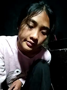 Snapshot of Hoa-tuylip chatting on February 14, 2026, 10:54 pm Hoa-tuylip online show from February 14, 2026, 10:54 pm