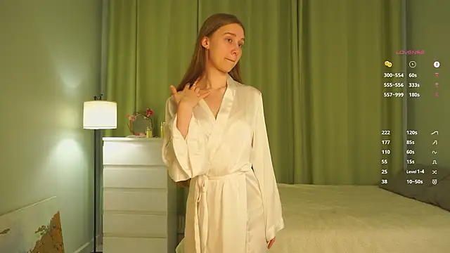 Snapshot of SharaNewbern chatting on February 19, 2026, 2:47 pm SharaNewbern online show from February 19, 2026, 2:47 pm