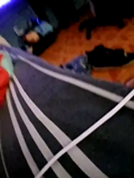 Snapshot of Luzz12 chatting on March 29, 2026, 12:45 am Luzz12 online show from March 29, 2026, 12:45 am