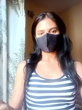 Mahira-- online show from April 26, 2026, 8:44 am