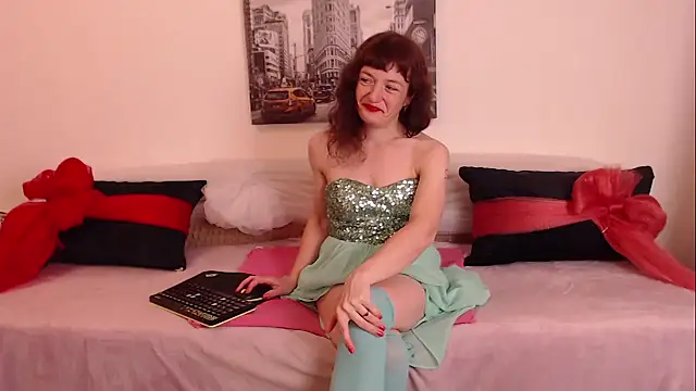 SabrinaBrows online show from July 6, 2026, 3:03 pm