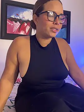 Kira Spiicy online show from February 20, 2026, 12:18 pm