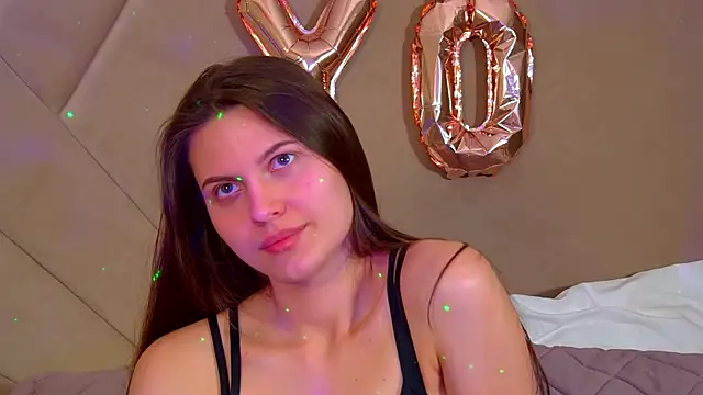 Snapshot of AliceVersal chatting on February 24, 2026, 4:35 am AliceVersal online show from February 24, 2026, 4:35 am