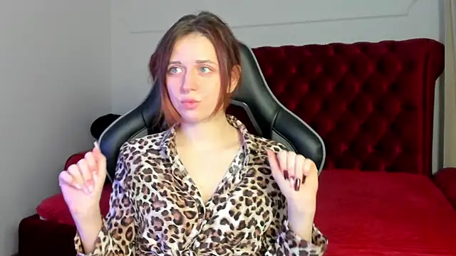 Snapshot of FreyaVey chatting on February 11, 2026, 5:18 am FreyaVey online show from February 11, 2026, 5:18 am