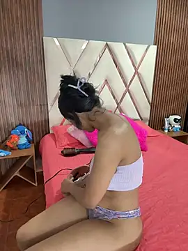 Snapshot of Violet_rousse7 chatting on March 1, 2026, 12:54 am Violet rousse7 online show from March 1, 2026, 12:54 am