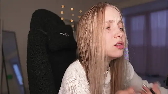 Appr0ved  online show from March 12, 2026, 3:16 pm