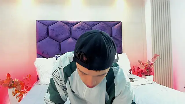 Dominik Souza online show from June 6, 2026, 7:52 pm