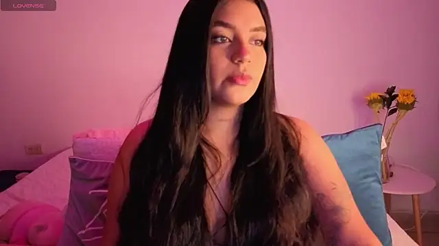 Arianna-Dior online show from March 18, 2026, 6:49 am