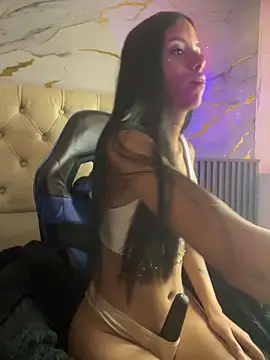 Snapshot of CELESTE_-EC chatting on February 4, 2026, 6:36 pm CELESTE -EC online show from February 4, 2026, 6:36 pm