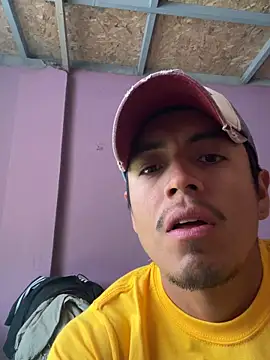 serranoandre online show from June 9, 2026, 3:46 pm