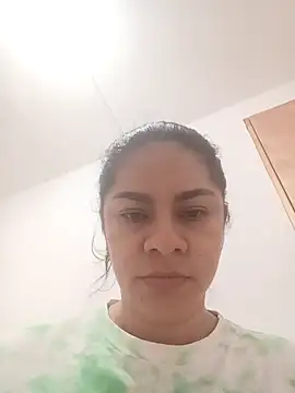 Snapshot of luna_pinky chatting on February 26, 2026, 6:52 pm luna pinky online show from February 26, 2026, 6:52 pm