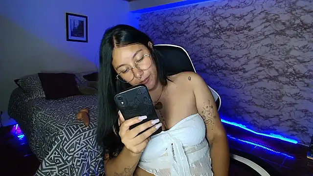 Snapshot of Camila_IRoose chatting on March 7, 2026, 9:20 pm Camila IRoose online show from March 7, 2026, 9:20 pm