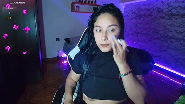 Camila IRoose online show from June 30, 2026, 10:21 pm