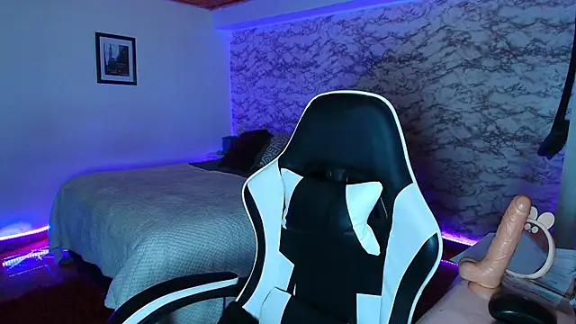 Snapshot of Camila_IRoose chatting on March 20, 2026, 11:06 pm Camila IRoose online show from March 20, 2026, 11:06 pm