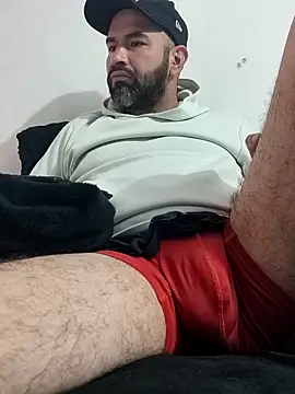 Snapshot of hairyandbigmann chatting on February 10, 2026, 2:21 am hairyandbigmann online show from February 10, 2026, 2:21 am