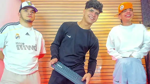 TheBatMansion online show from April 9, 2026, 6:19 am